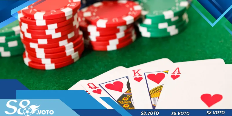 Tìm hiểu thông tin tựa game poker cho tân thủ